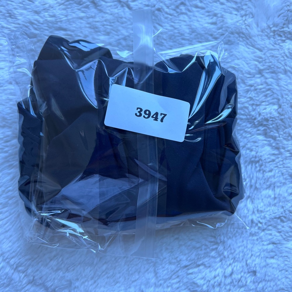 Quince Ultra-Form High Neck Crop Bra Navy Blue Women Size Small Athletic Top NWT - Picture 10 of 10